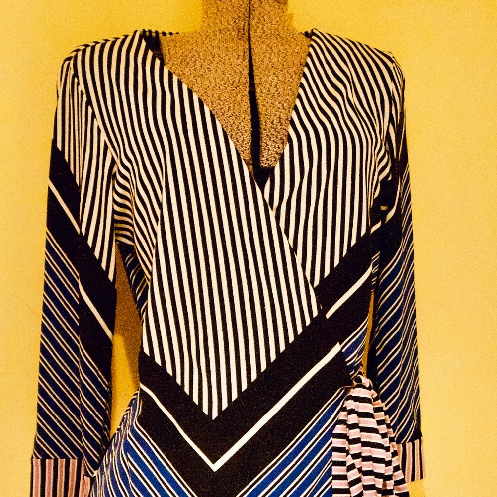 DVF Diane von Furstenberg Wrap Dress Sz 12 (like 8)
